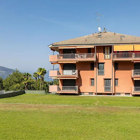 Arona Vista Panoramica Appartement *