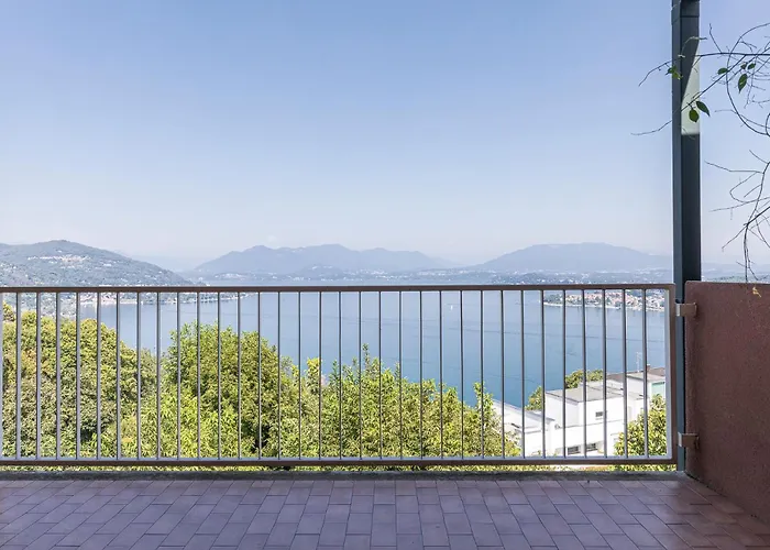 Appartamento Arona Vista Panoramica *