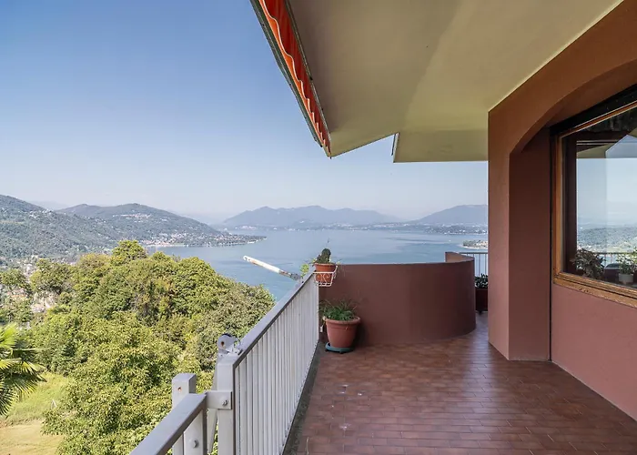 Arona Vista Panoramica Appartamento